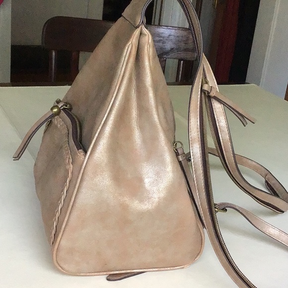 #Backpack - Picture 3 of 9